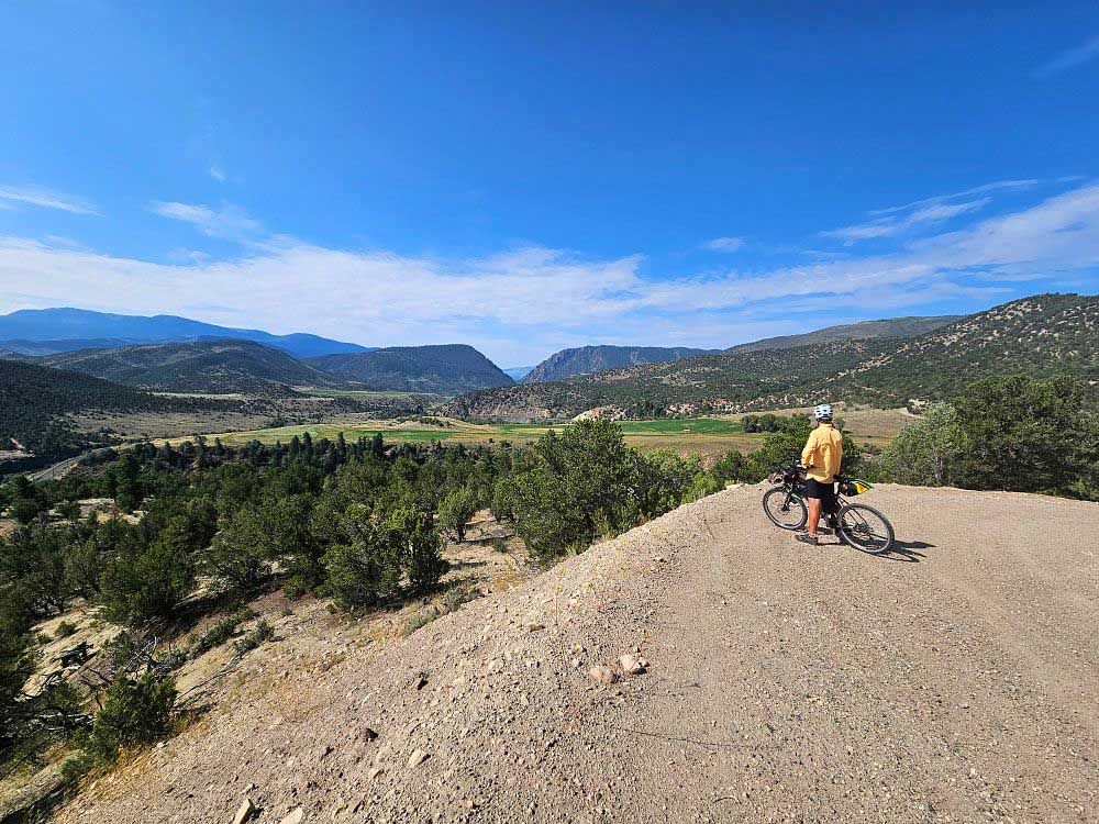 Great Divide rest at an overlook
